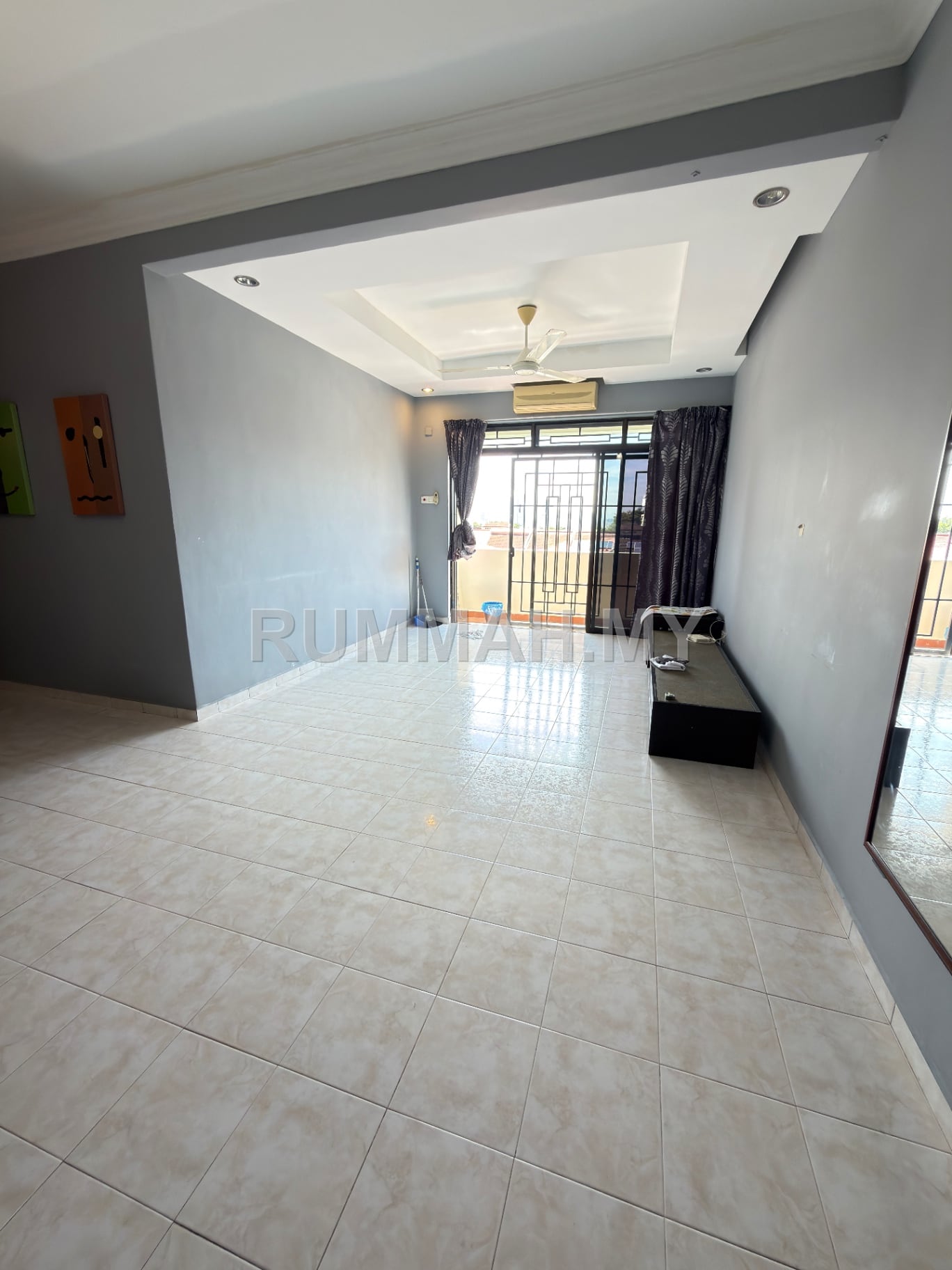 3-bedroom condo in Bayan Lepas, Penang for sale - Ground floor 1100sf Sunrise Garden condominium sungai ara low density 
