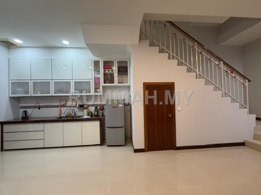 5-bedroom house in Jelutong, Penang for sale - Bukit Dumbar Residences , Jelutong 3 storey Terrace
