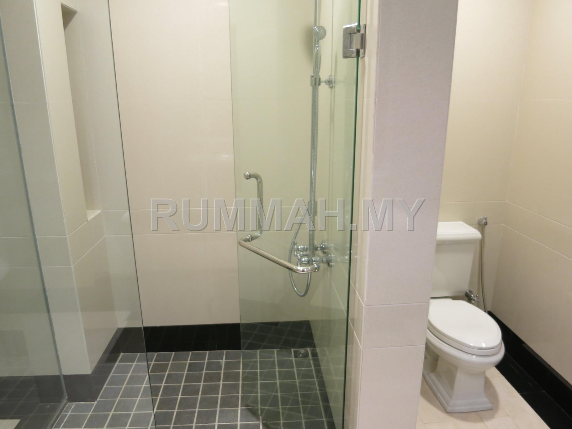 condo in Tanjung Tokong, Penang — photo 5