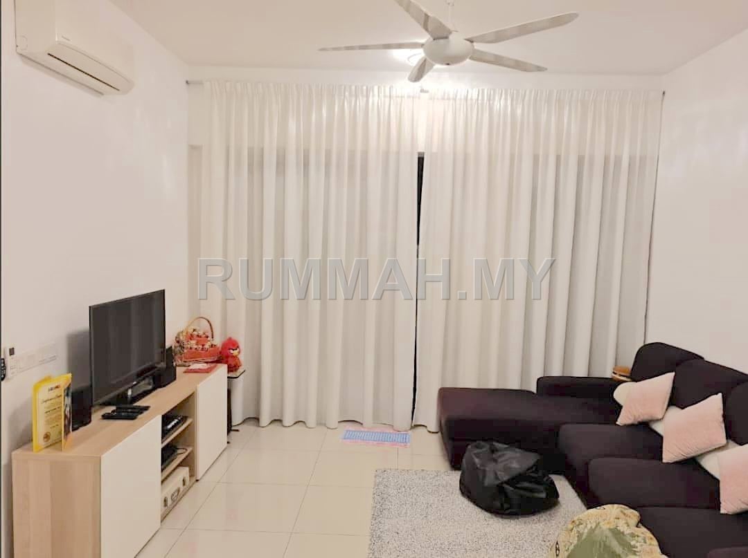 3-bedroom condo in Relau, Penang for sale - Setia Sky Vista 1419 sqft 4 Car Park Renovated Relau