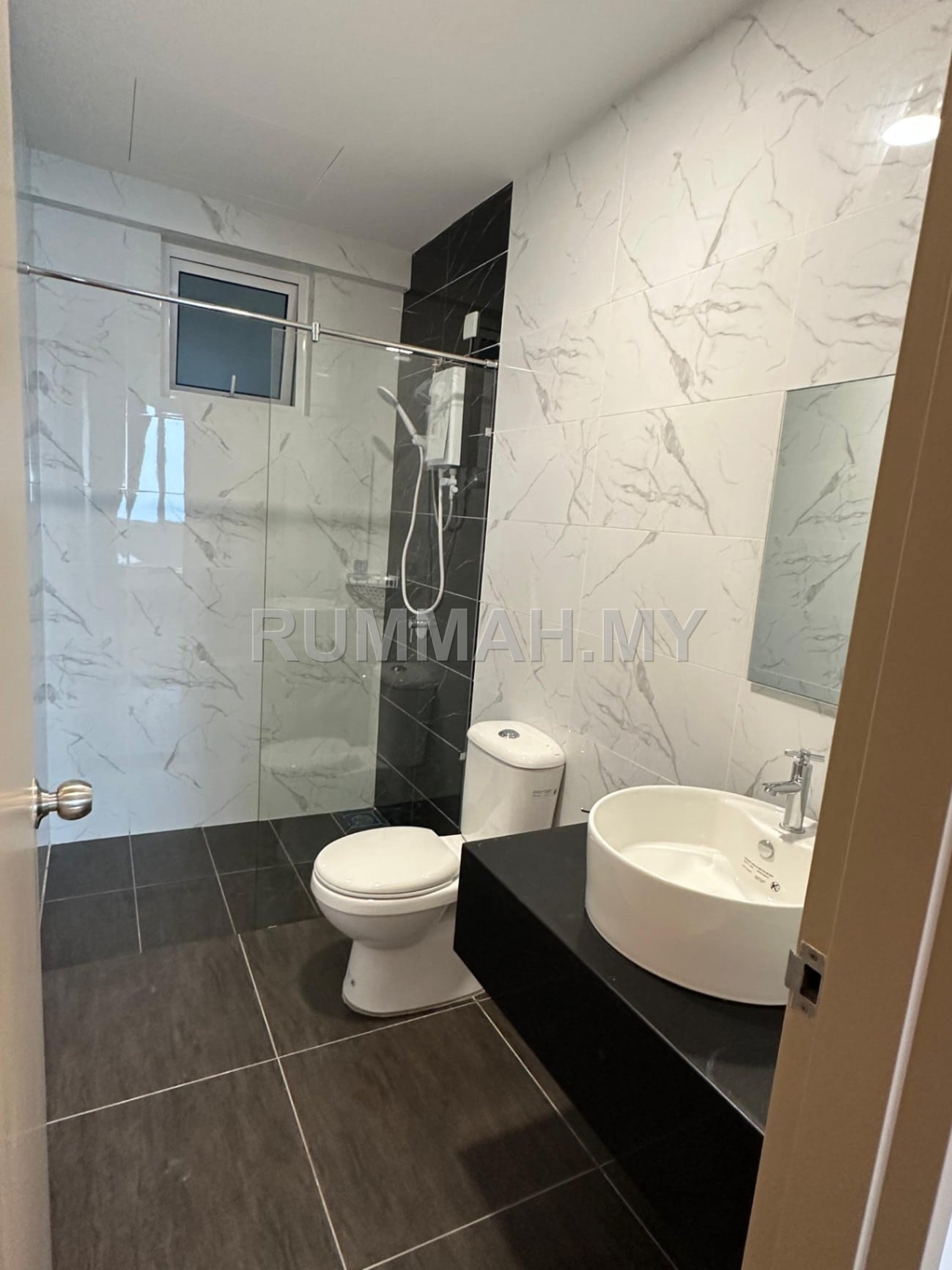 condo in Gelugor, Penang — photo 6