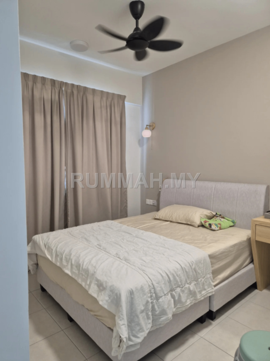condo in Gelugor, Penang — photo 7