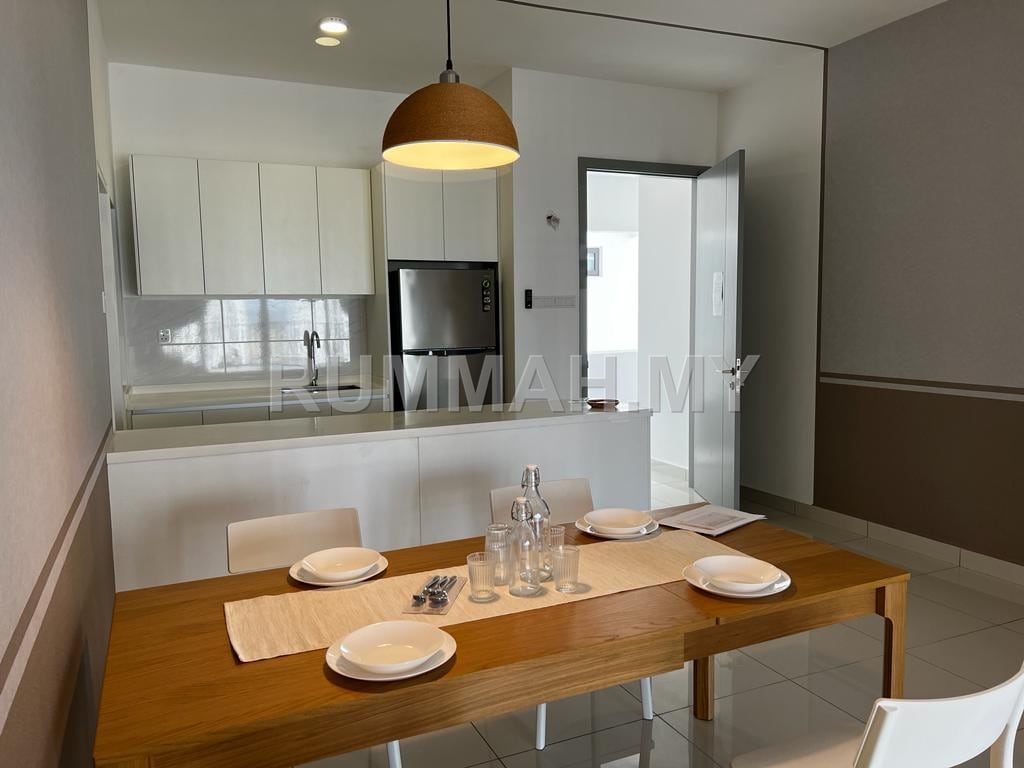 4-bedroom condo in Batu Kawan, Penang for rent - Amazingly Renovated House For Rent At Batu Kawan Available Now!!
