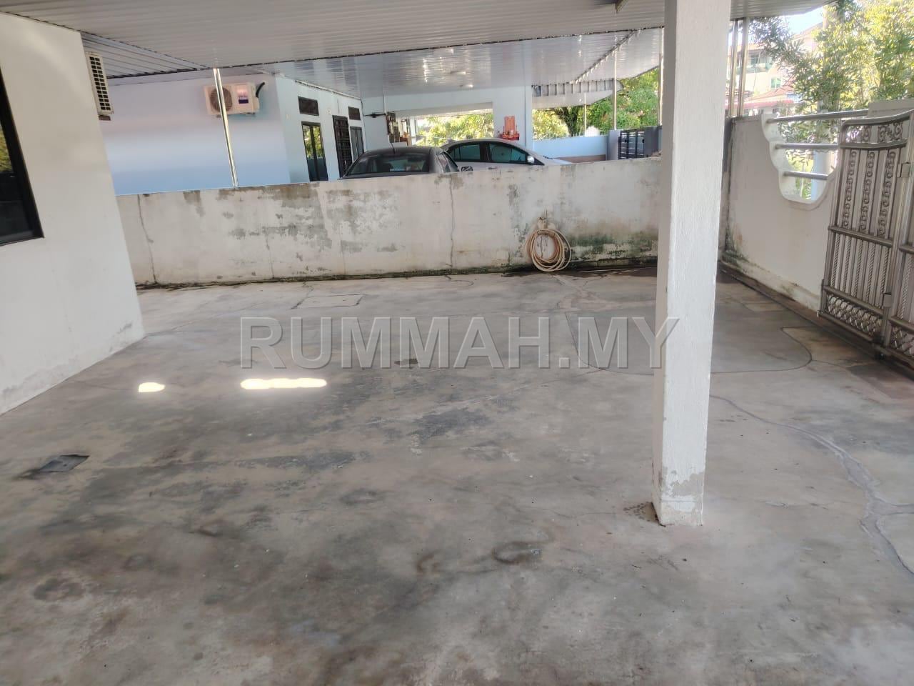house in Bukit Minyak, Penang — photo 3