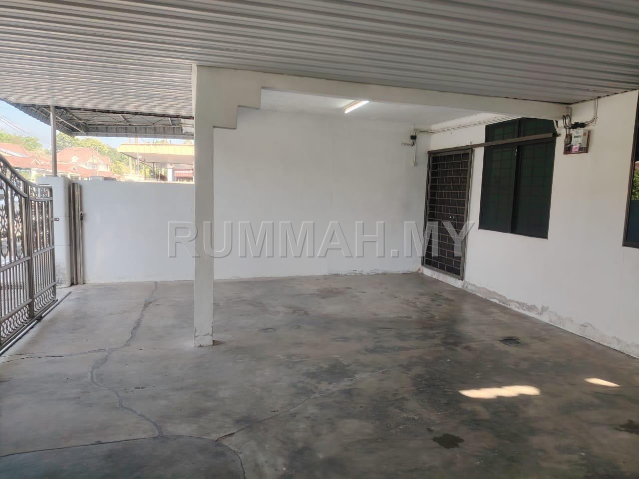 house in Bukit Minyak, Penang — photo 4