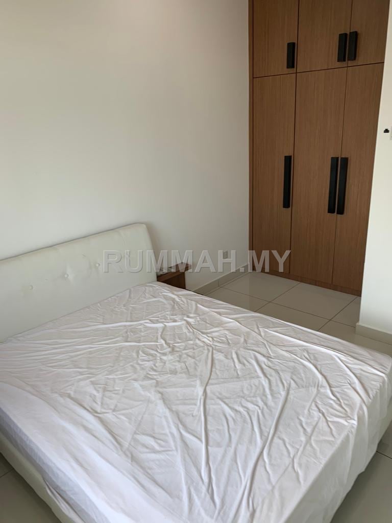 condo in Gelugor, Penang — photo 5
