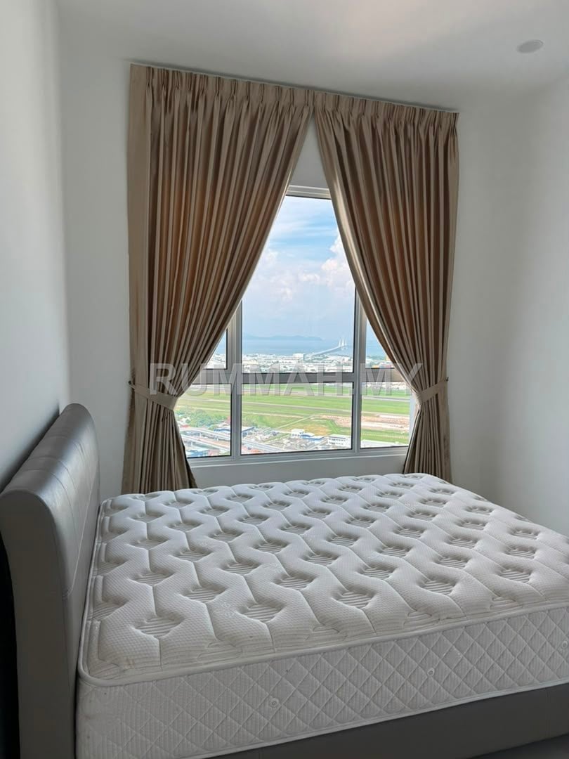 Lucerne Residences 2 Bedroom Type Furnished High Floor For Rent !! 