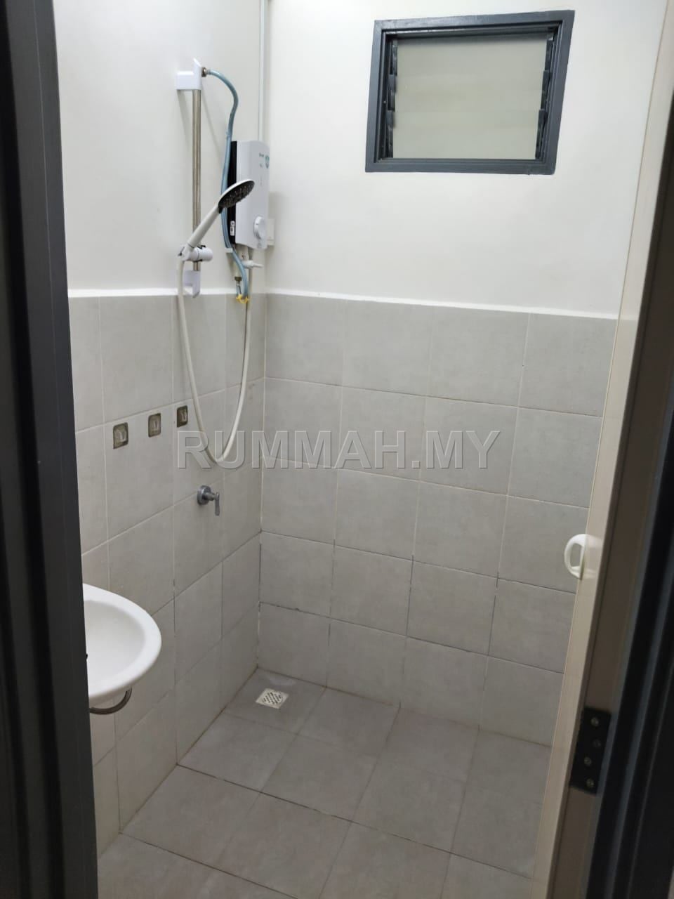 condo in Balik Pulau, Penang — photo 3