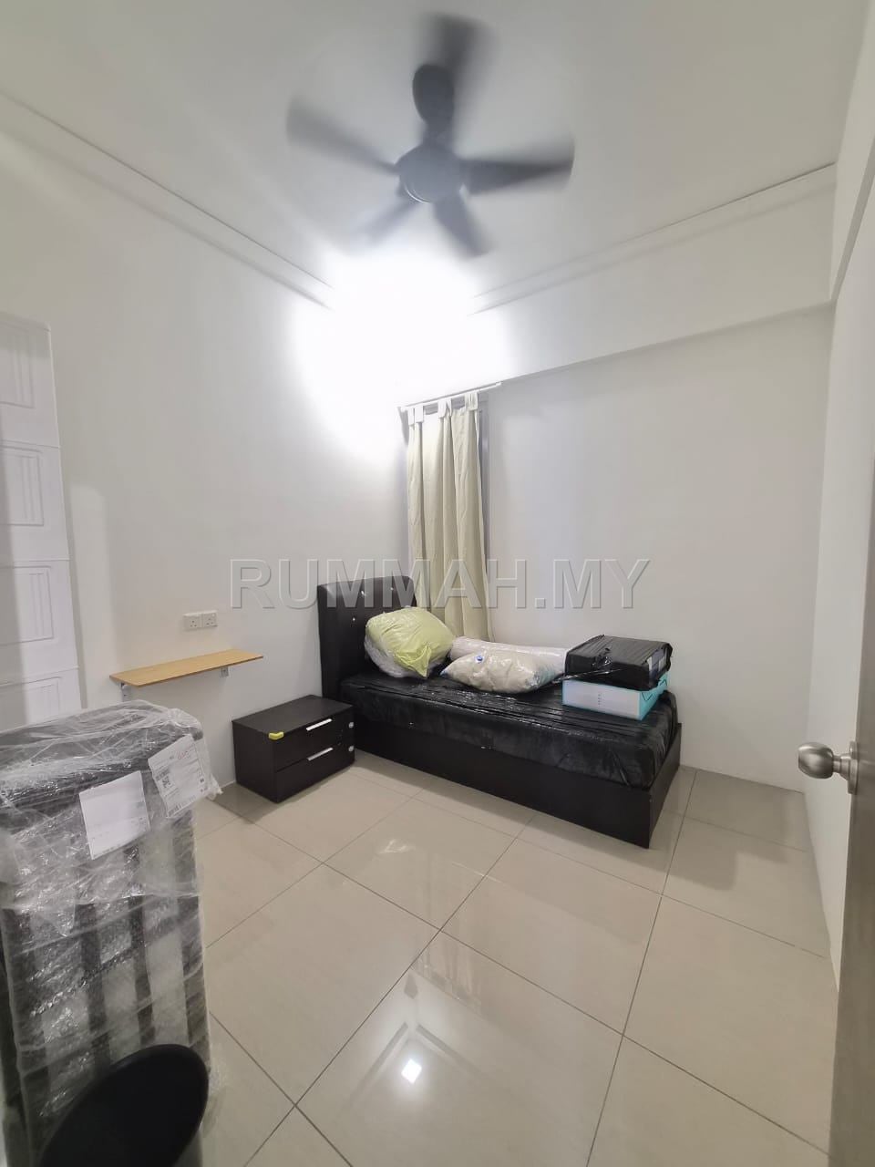 condo in Gelugor, Penang — photo 6