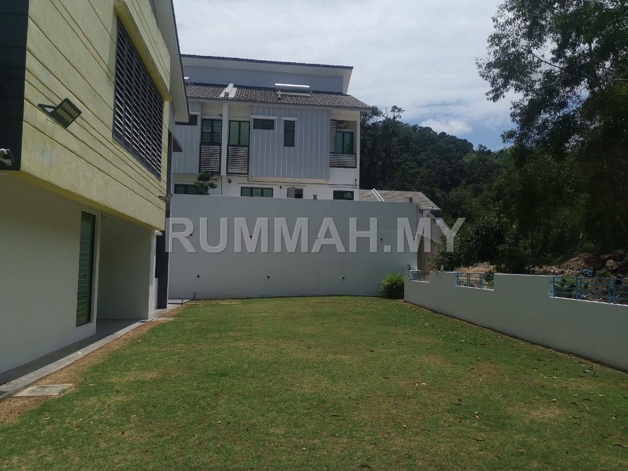 house in Batu Maung, Penang — photo 2