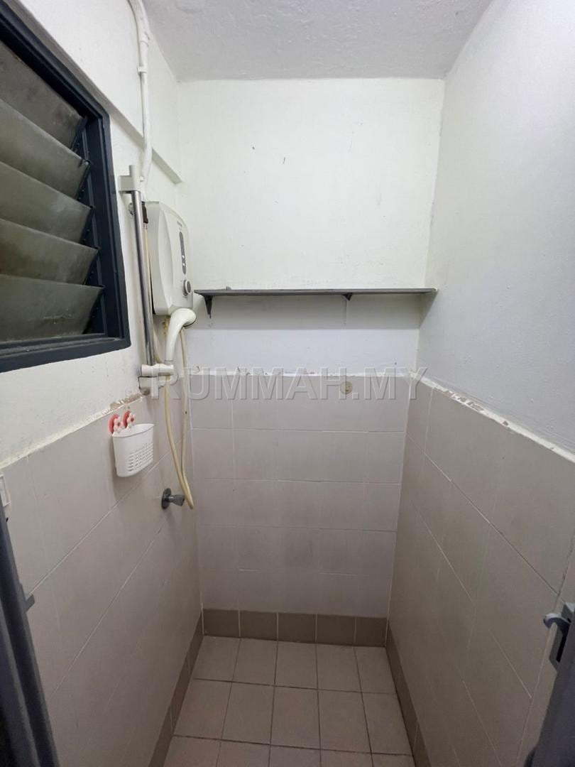 condo in Jelutong, Penang — photo 2