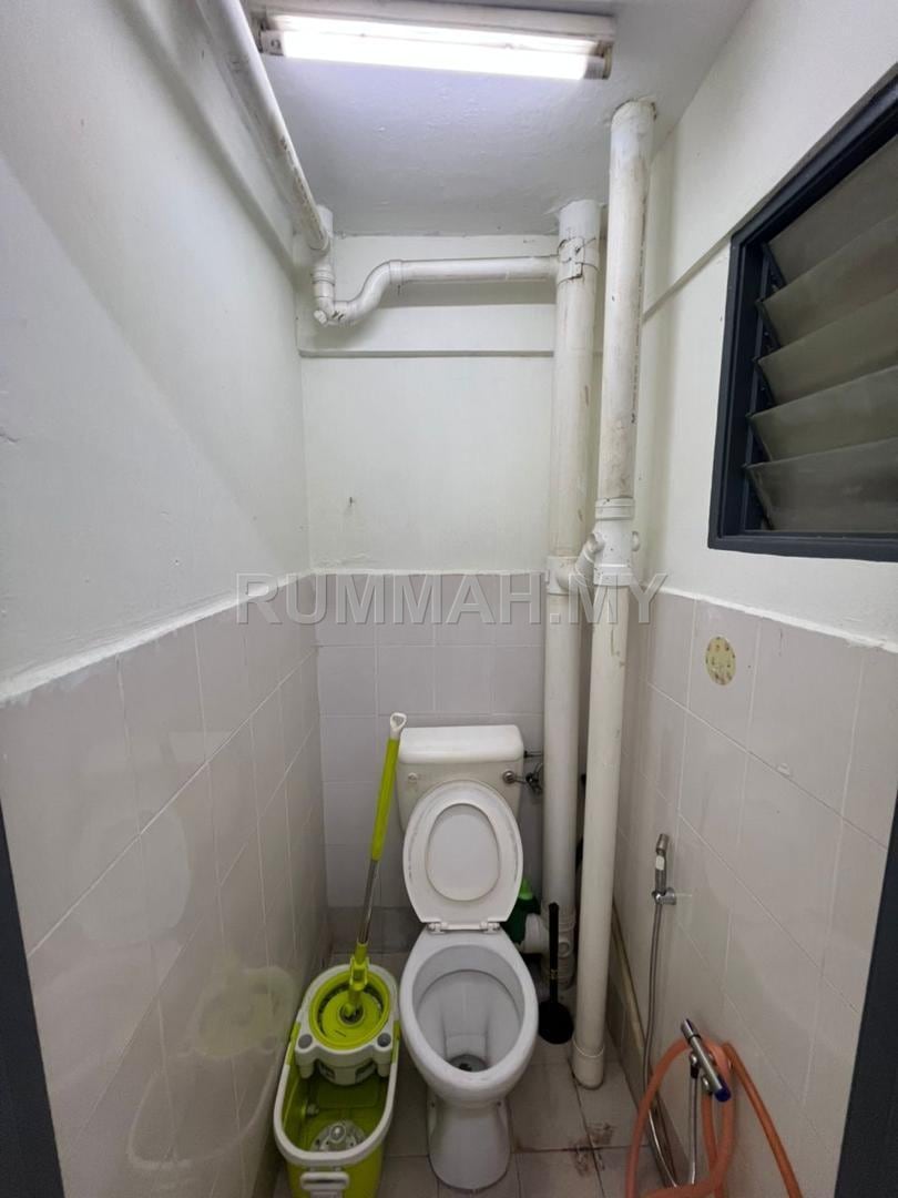 condo in Jelutong, Penang — photo 6