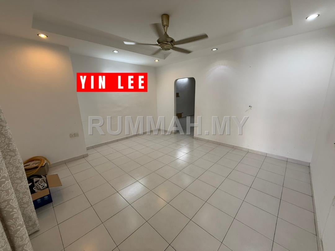 1.5 Storey Townhouse, similar to 1.5 Storey Terrace For Rent @ Taman Segar Jaya Bagan Lalang Butterworth