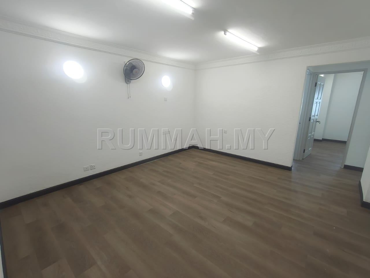condo in Jelutong, Penang — photo 4