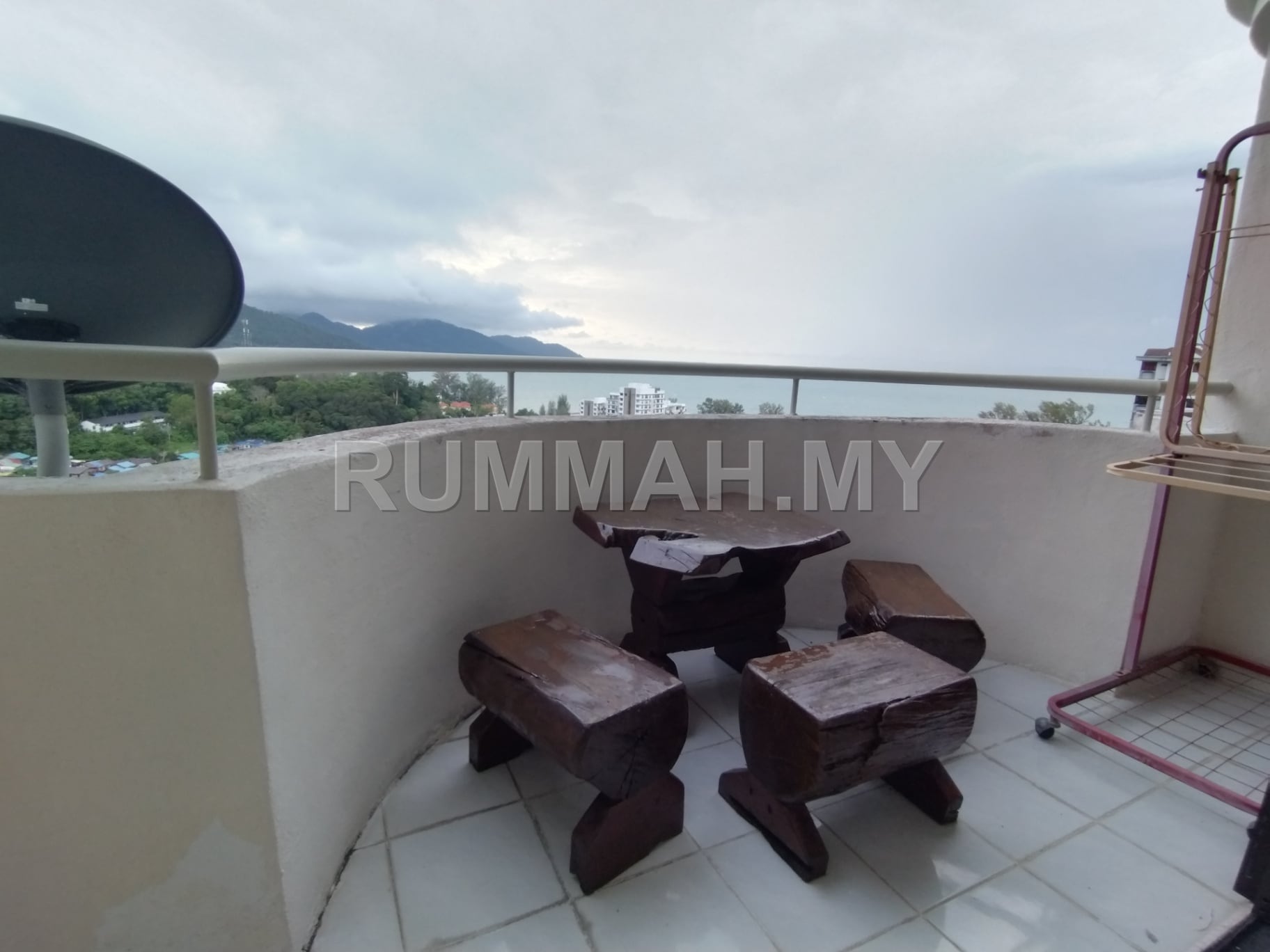 condo in Batu Ferringhi, Penang — photo 4
