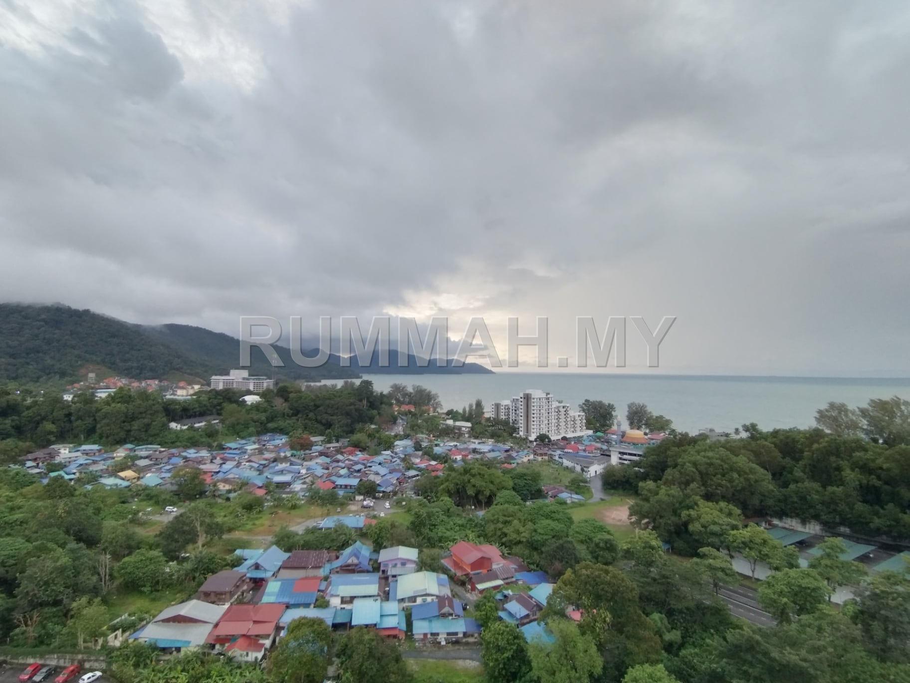 condo in Batu Ferringhi, Penang — photo 5
