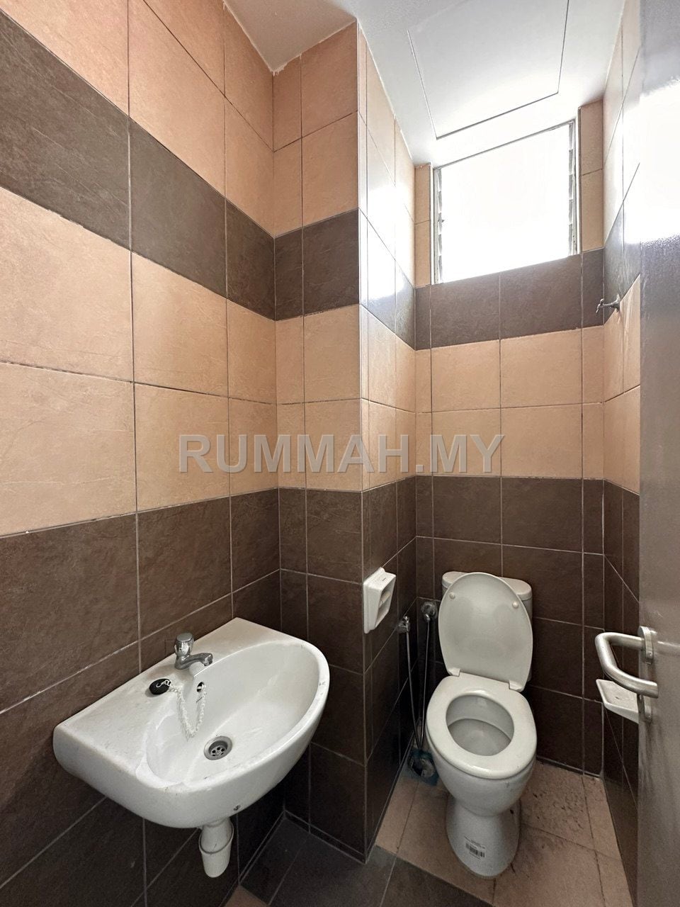 commercial in putrajaya, Selangor — photo 7