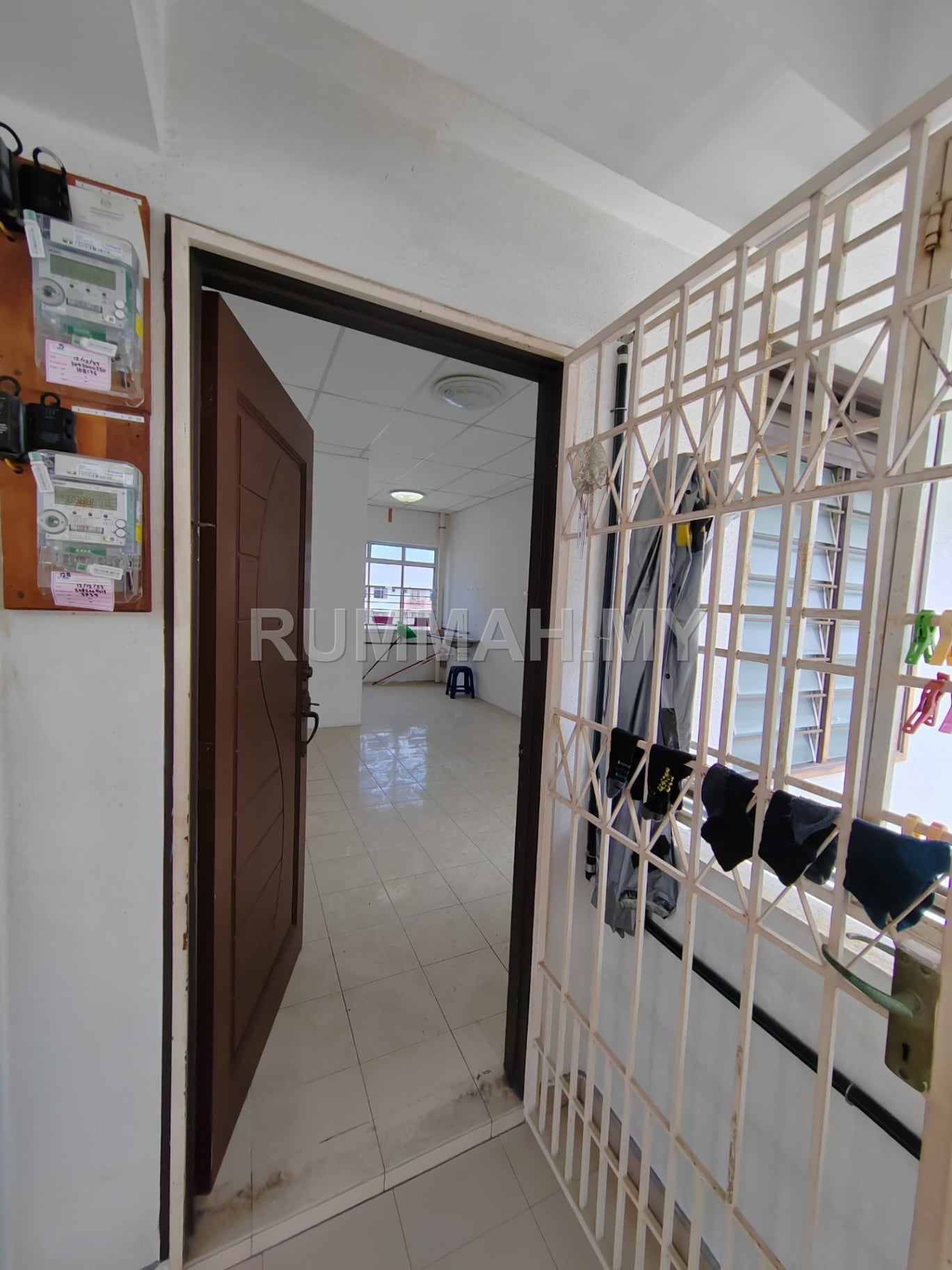 Sri Aman  Block 1 - Harga Paling Menarik Sekali . Pertanyaan amat dialu-alukan !