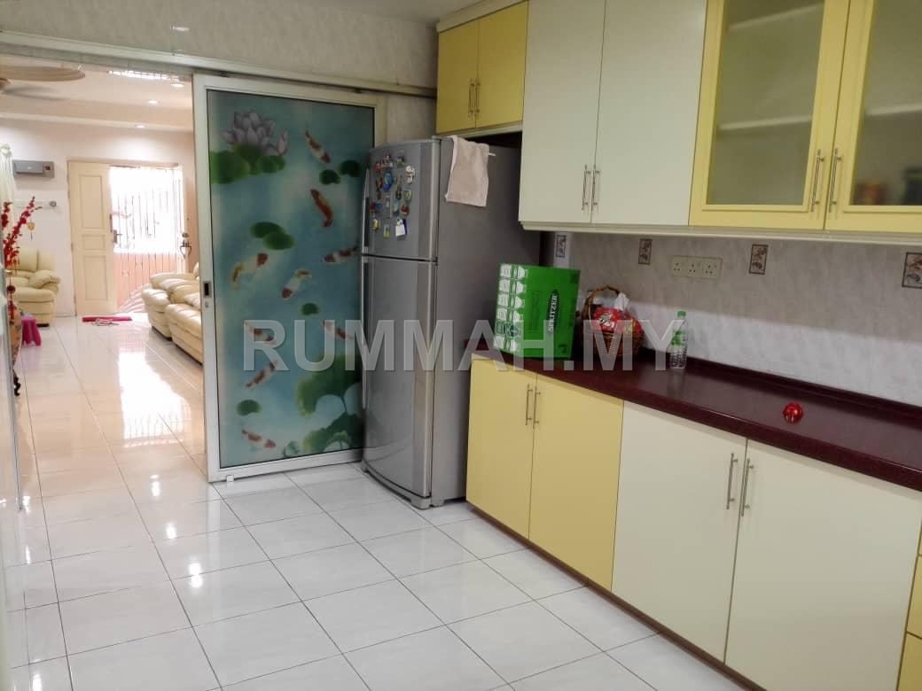 house in Teluk Kumbar, Penang — photo 2