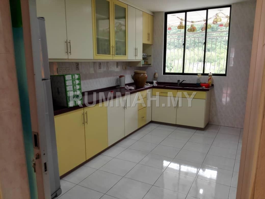 house in Teluk Kumbar, Penang — photo 3