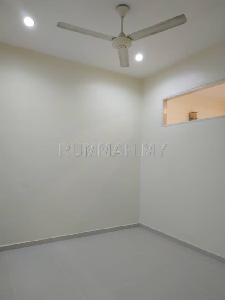 house in Sungai Dua Island, Penang — photo 4