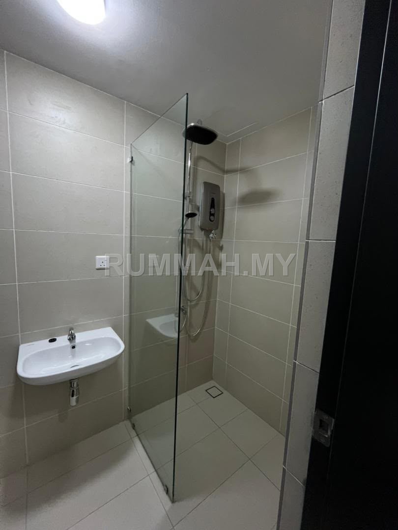condo in Batu Kawan, Penang — photo 5