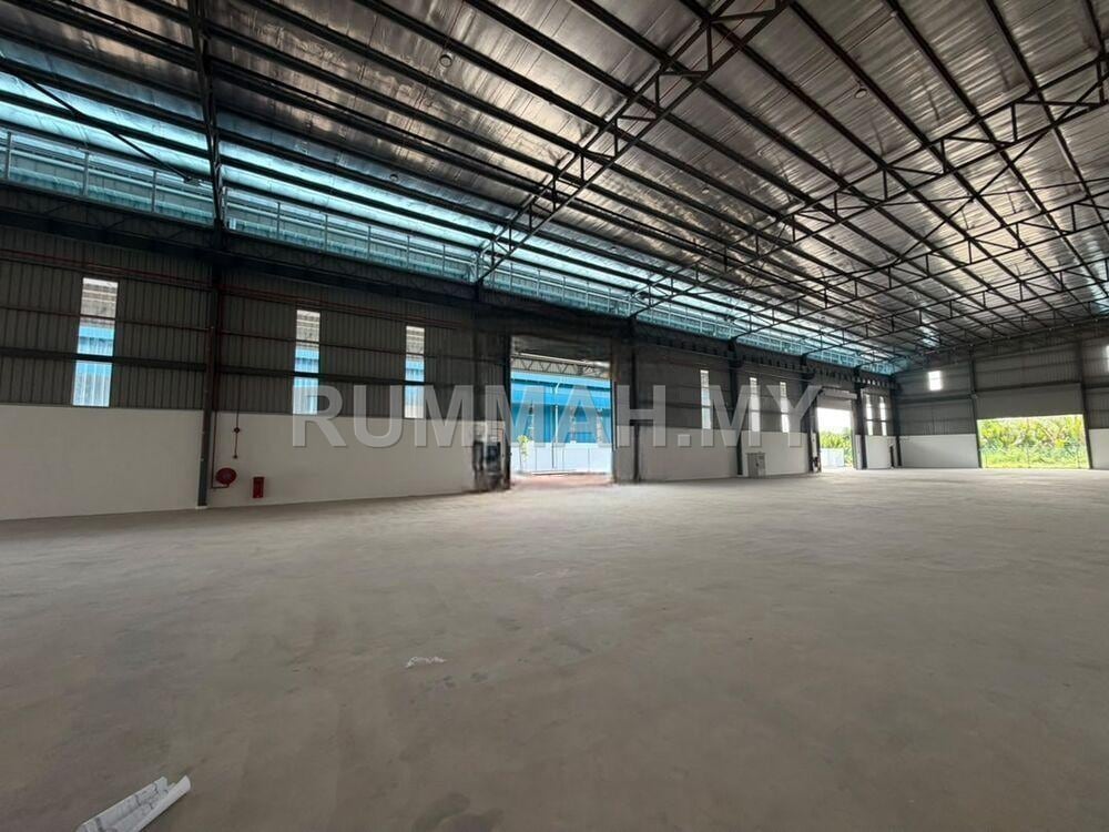 3 Storey Factory for Rent @ Inderawasih Industrial Park, Penang | High Ceiling