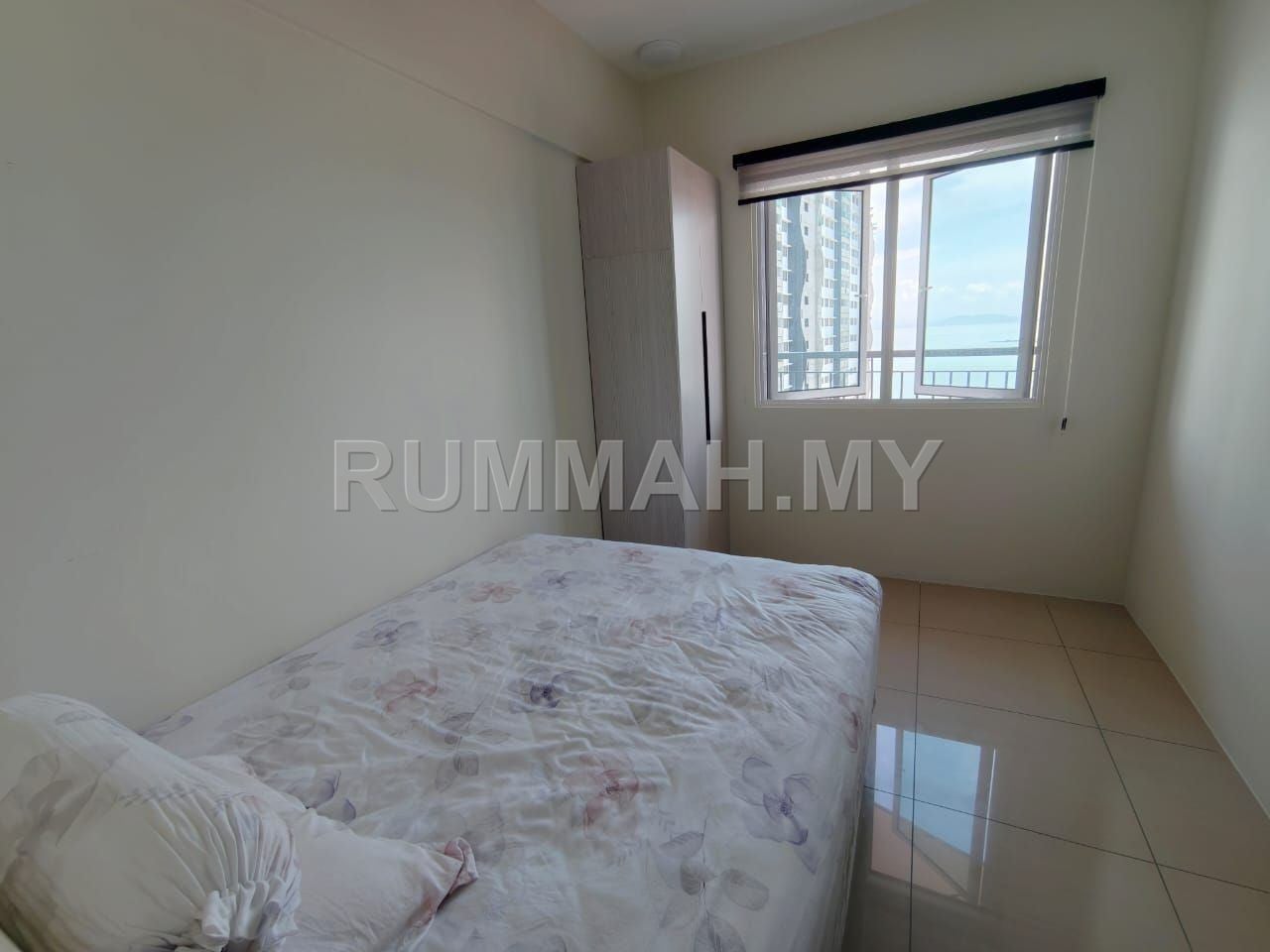 condo in Gelugor, Penang — photo 5