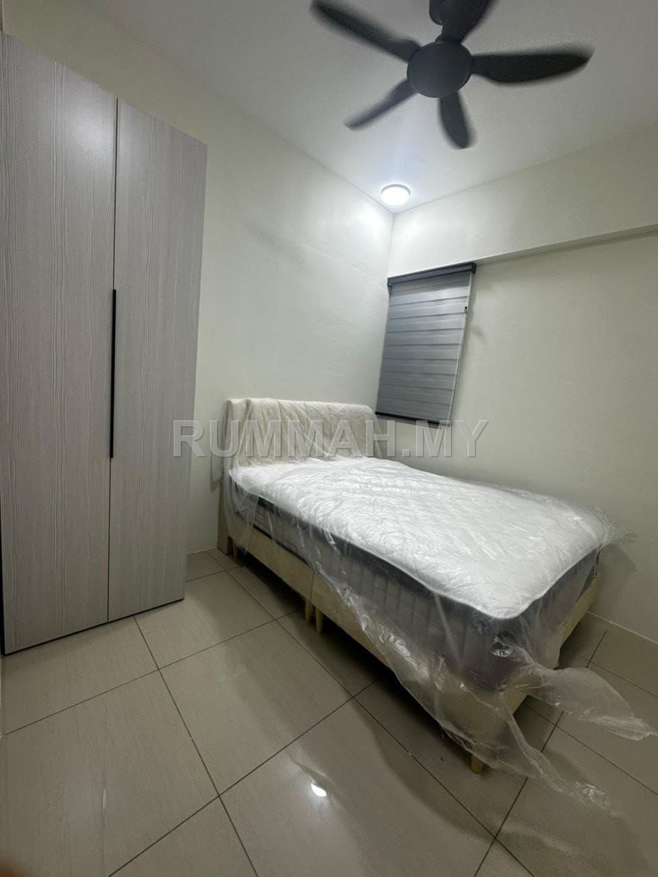 condo in Gelugor, Penang — photo 6