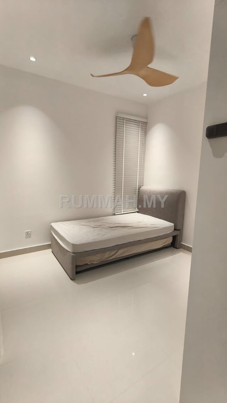 condo in Gelugor, Penang — photo 3