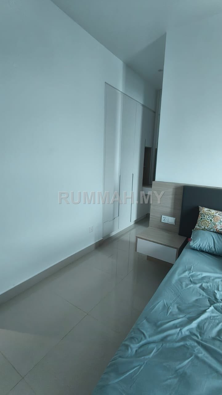 condo in Gelugor, Penang — photo 5