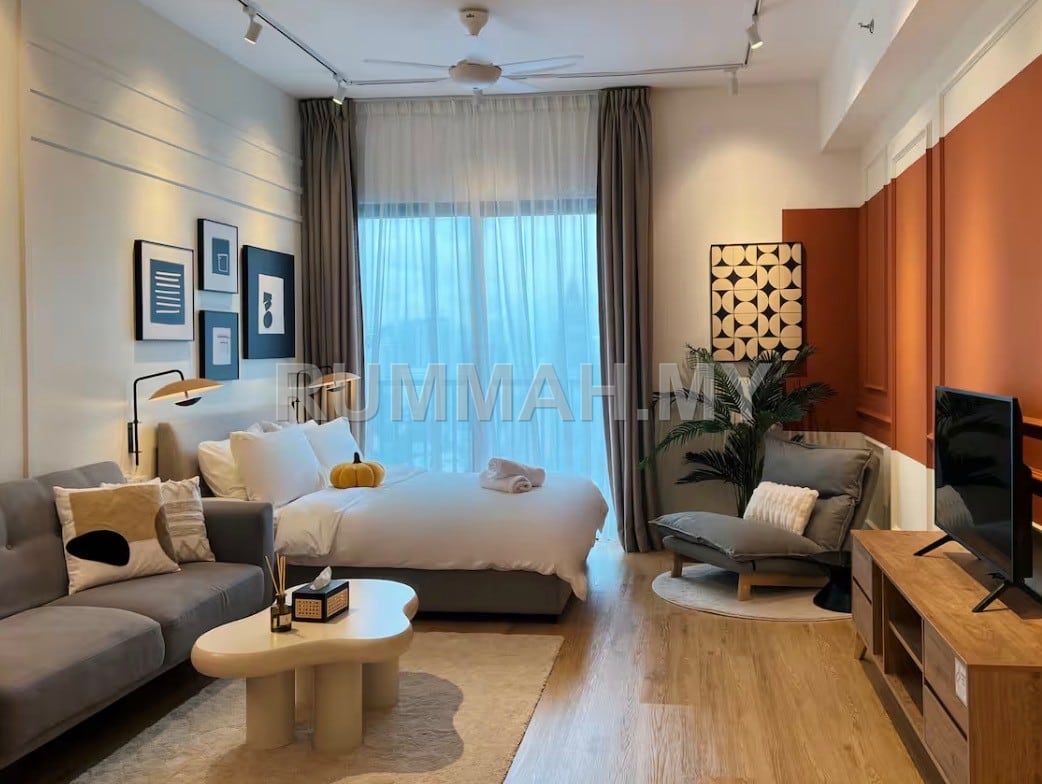 Fully Furnished Studio Unit For Rent at Berjaya Condominium