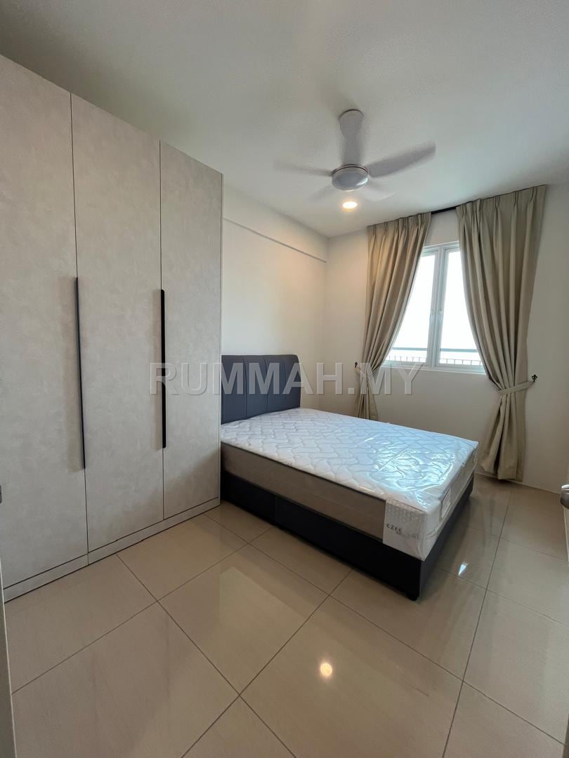 condo in Gelugor, Penang — photo 5