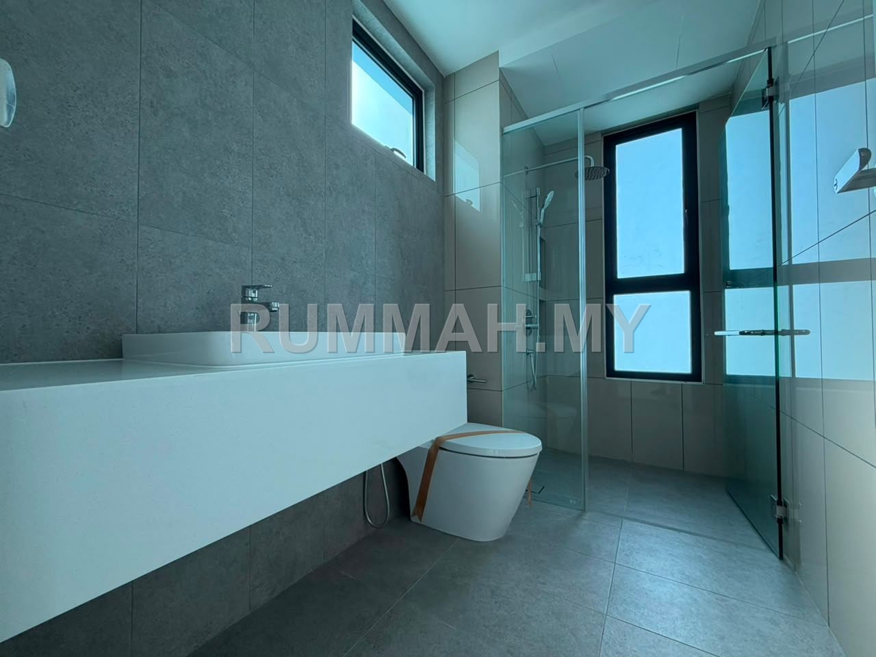 condo in Gelugor, Penang — photo 5