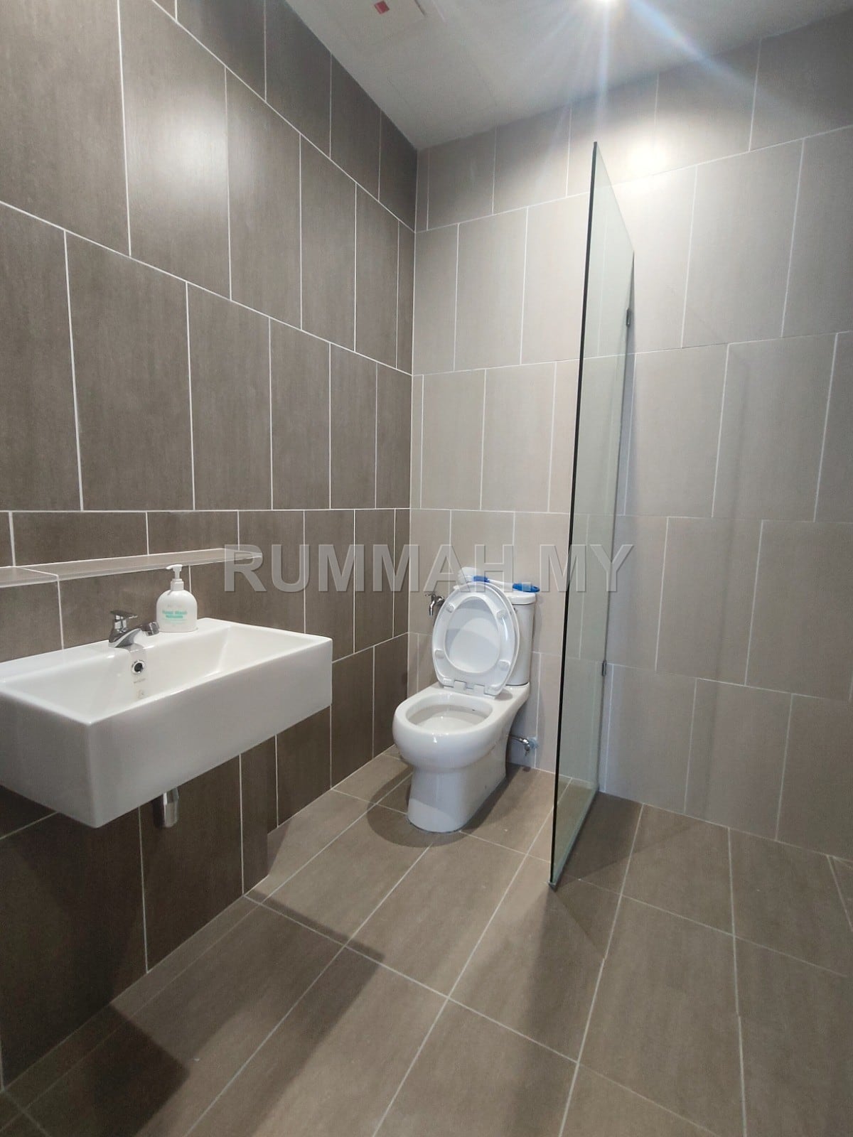 condo in Sungai Nibong, Penang — photo 6