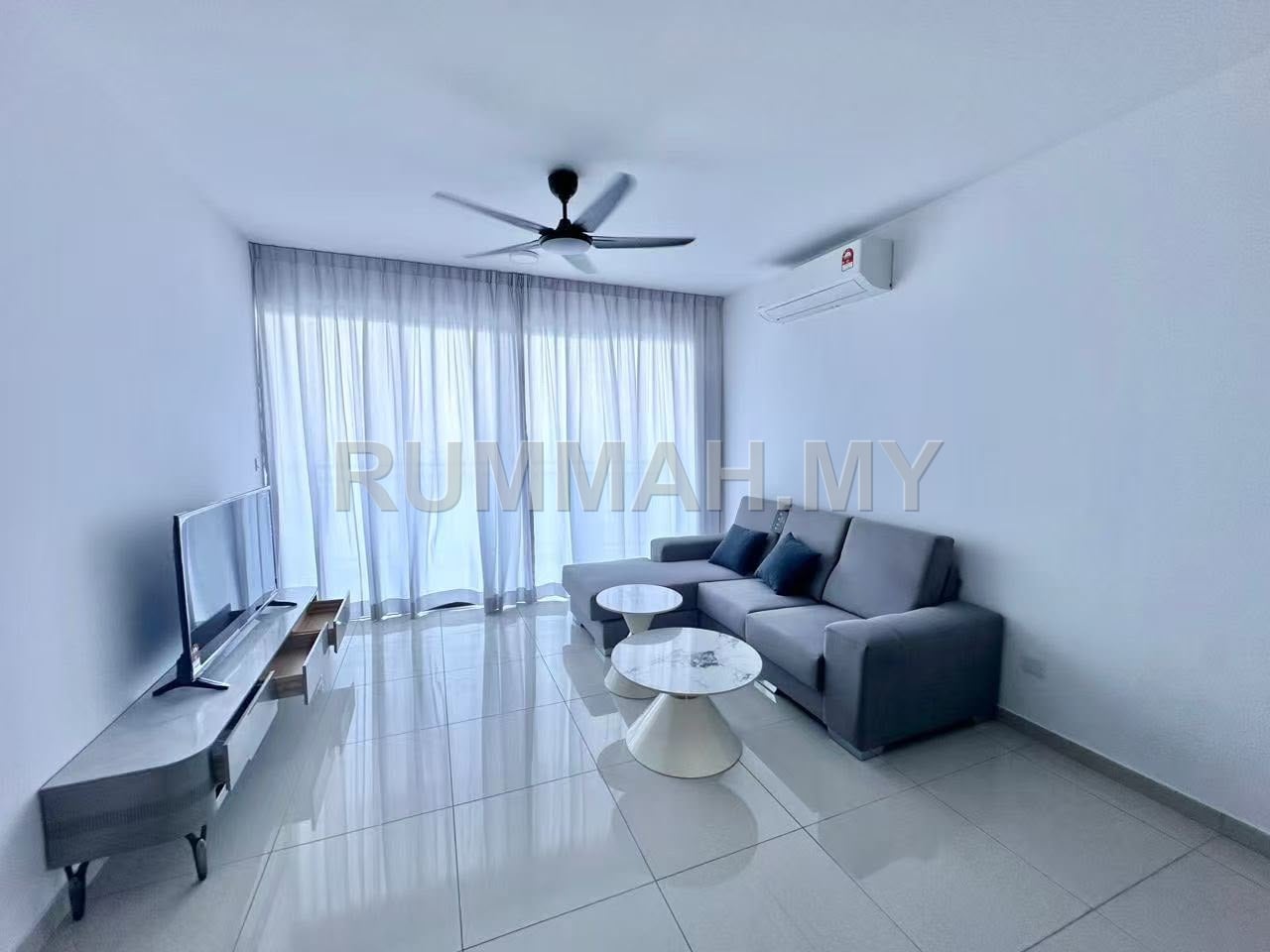 🏡 Waterside Residence – 3bedrooms For Sale 🌊✨