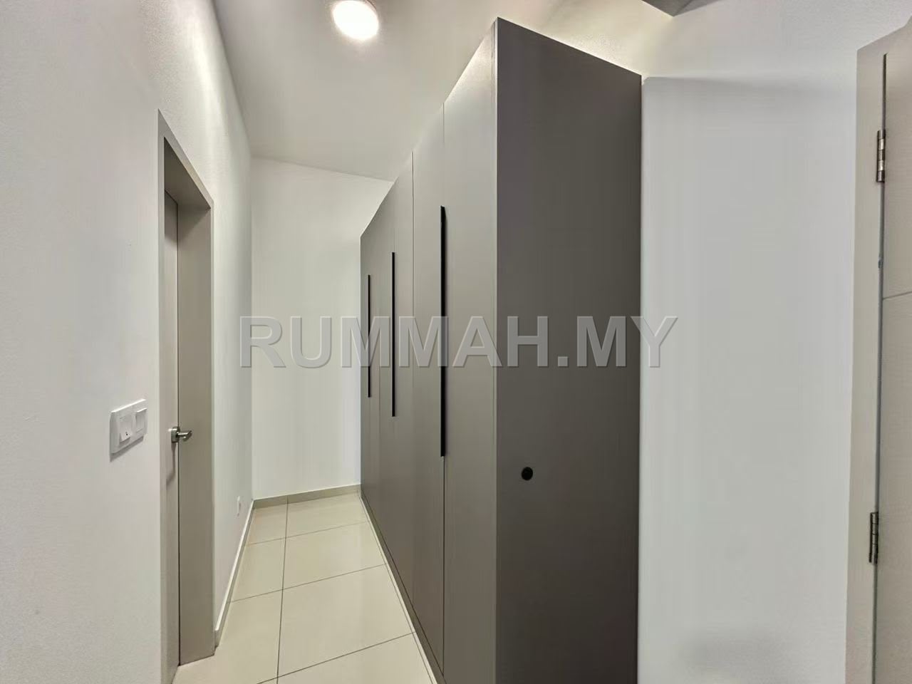condo in Gelugor, Penang — photo 7