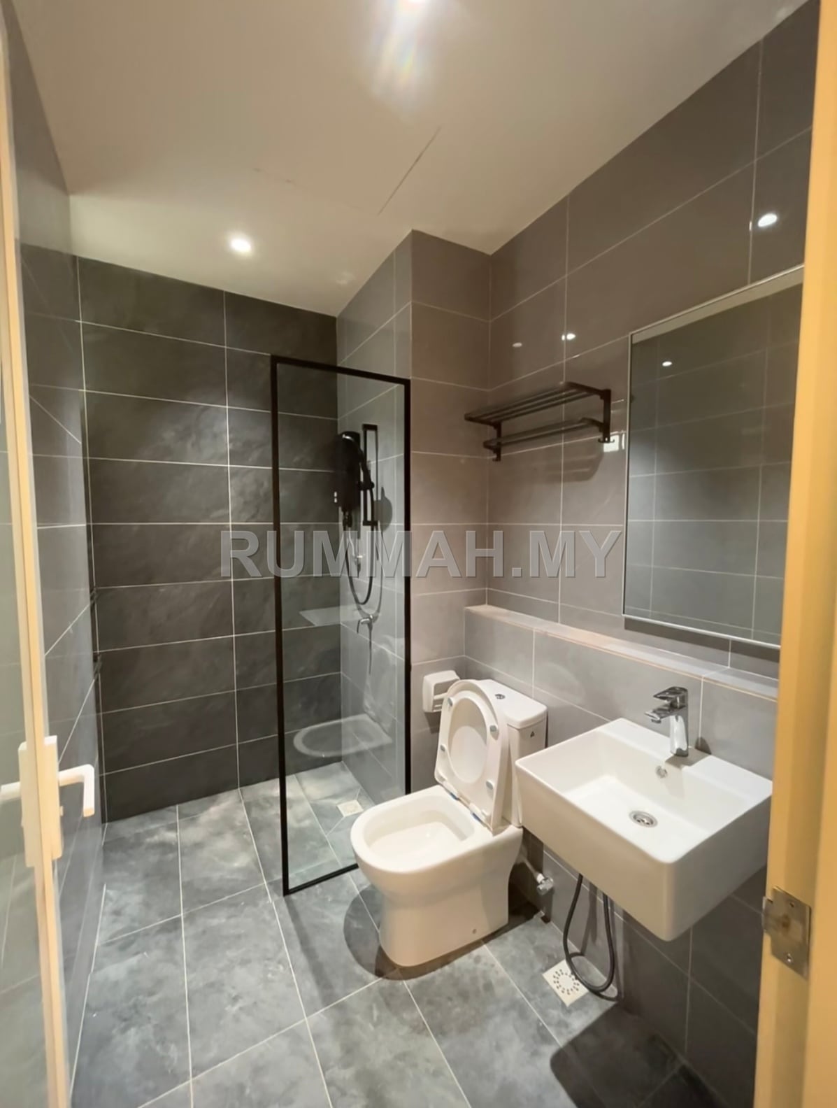 condo in Bayan Lepas, Penang — photo 6