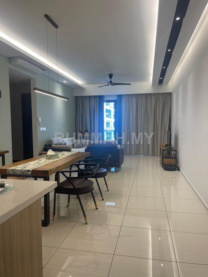 Queens Residence, Q1 , 1200sft, 2 CP, Seaview