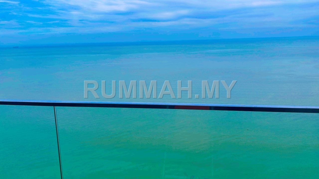 condo in Batu Maung, Penang — photo 4