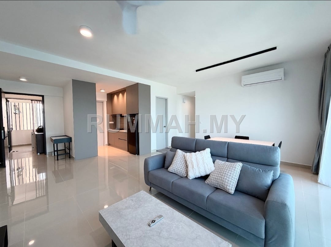 condo in Gelugor, Penang — photo 3