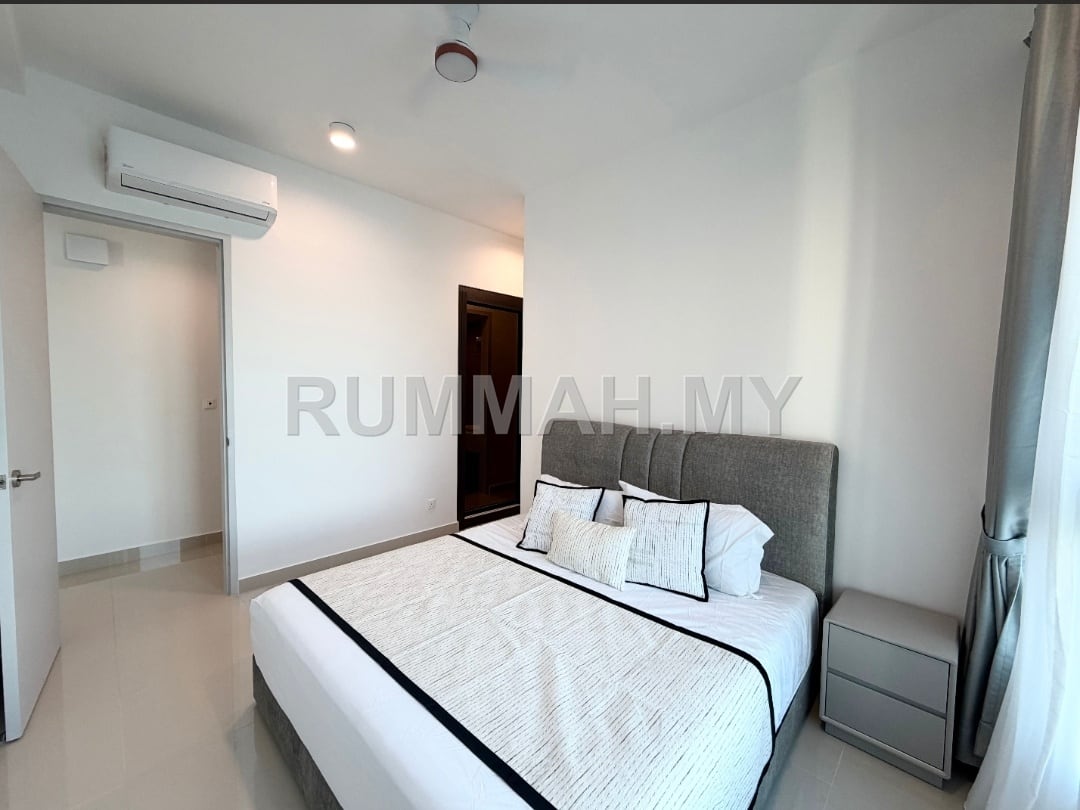 condo in Gelugor, Penang — photo 3
