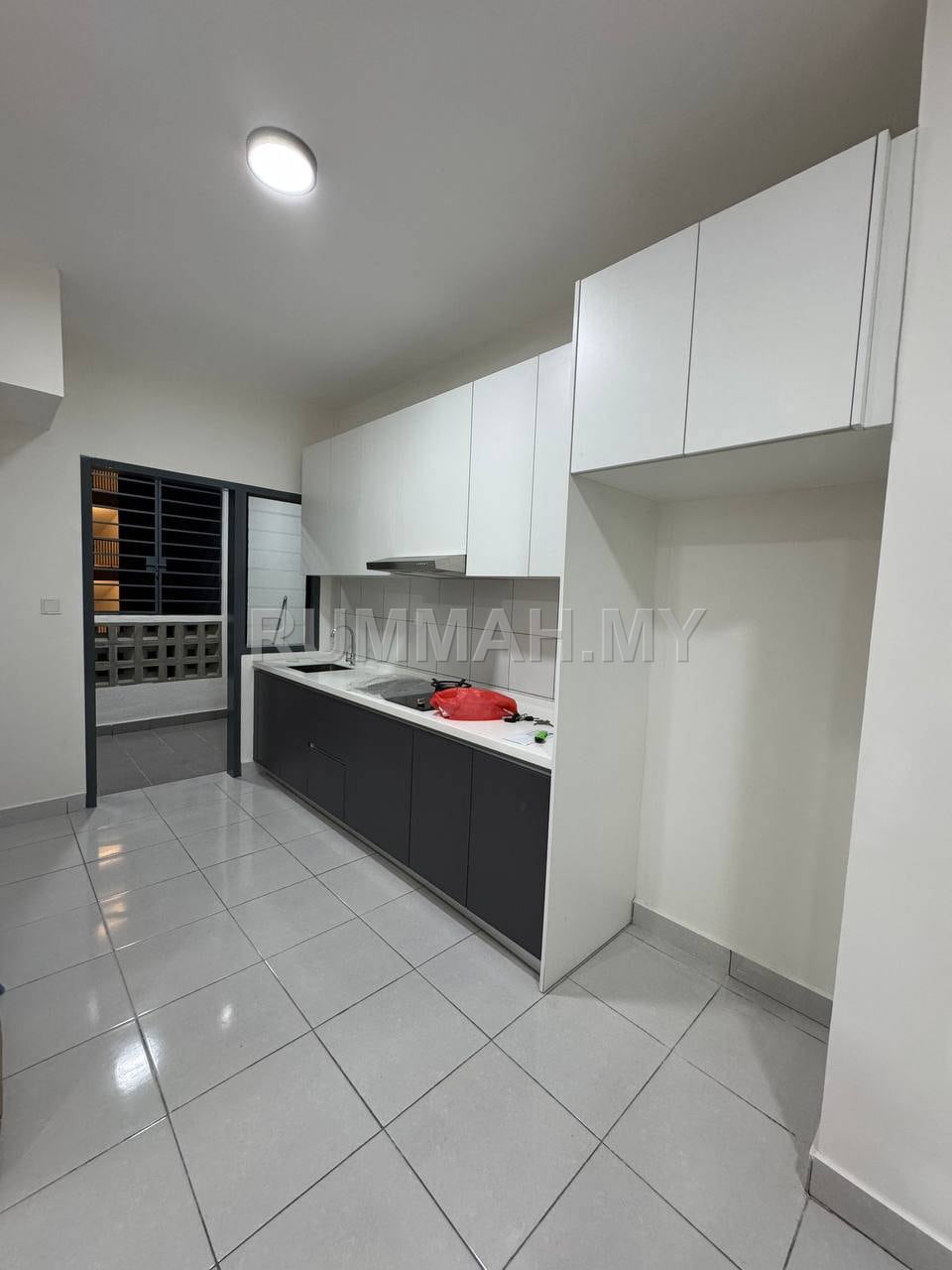 E’ Island Lake Haven, Taman Putra Perdana, Puchong