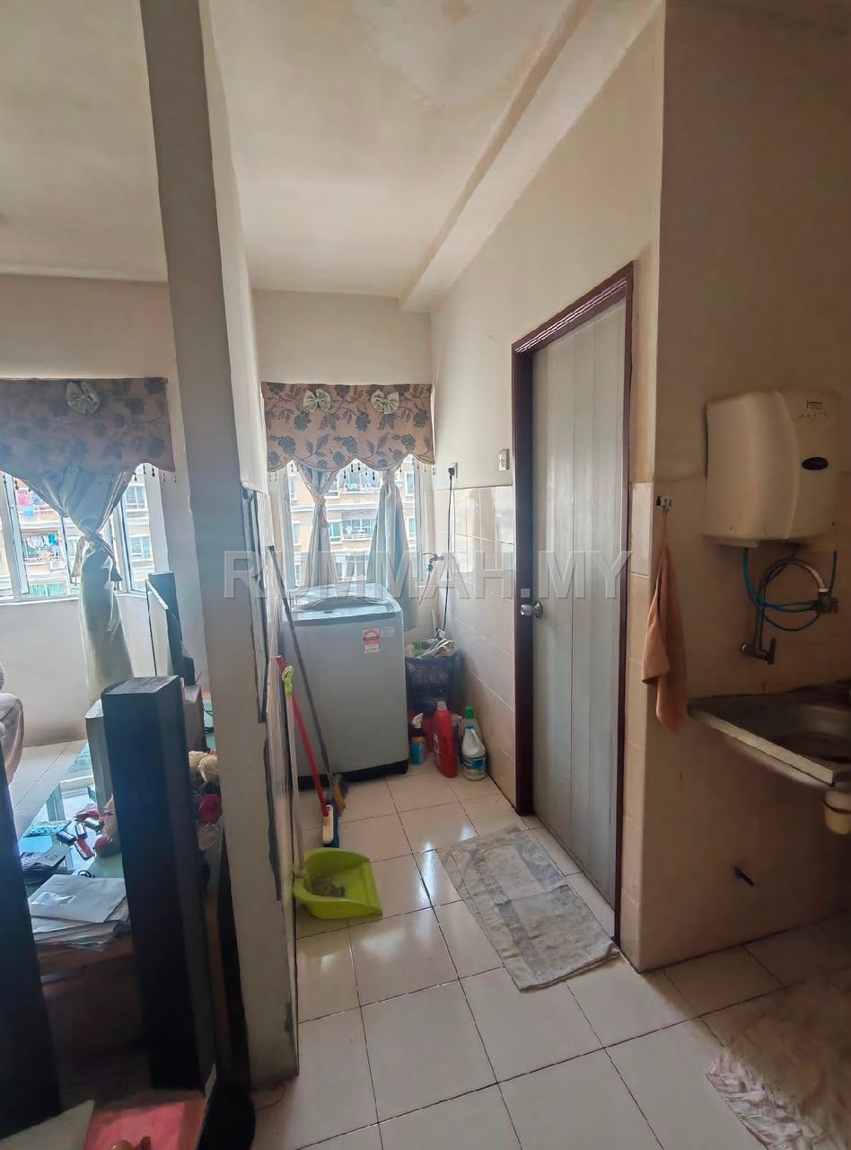 condo in Air Itam, Penang — photo 2