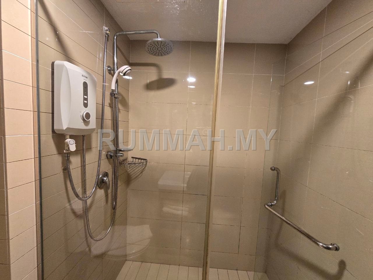 condo in bangi, Selangor — photo 5