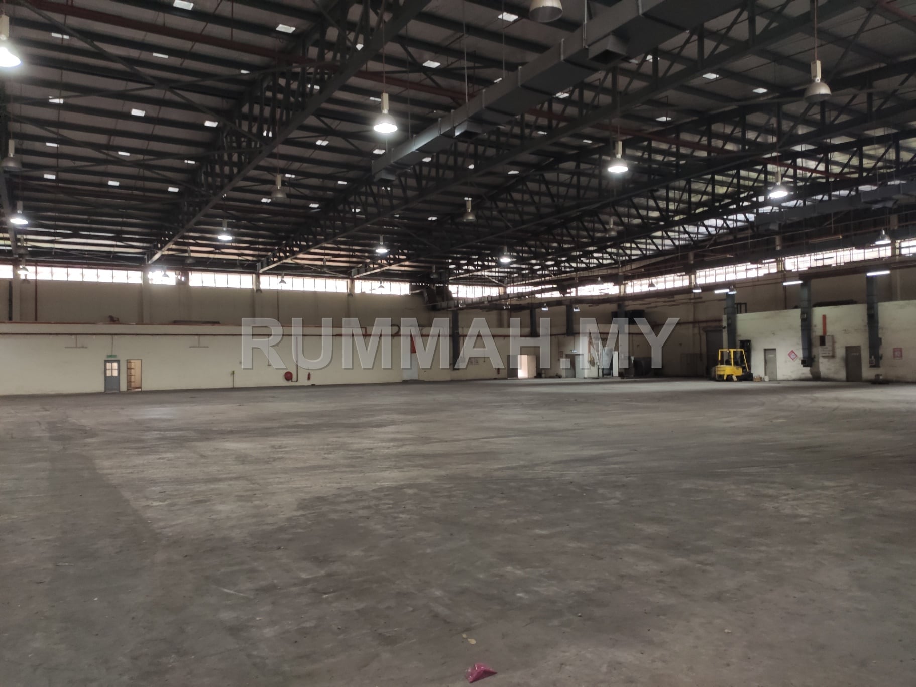 industrial in Simpang Ampat, Unknown — photo 2