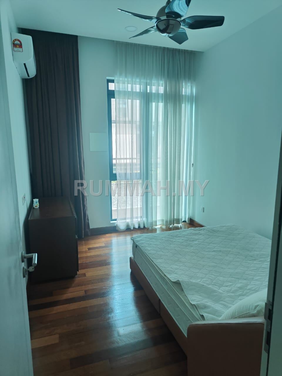 condo in Gelugor, Penang — photo 5