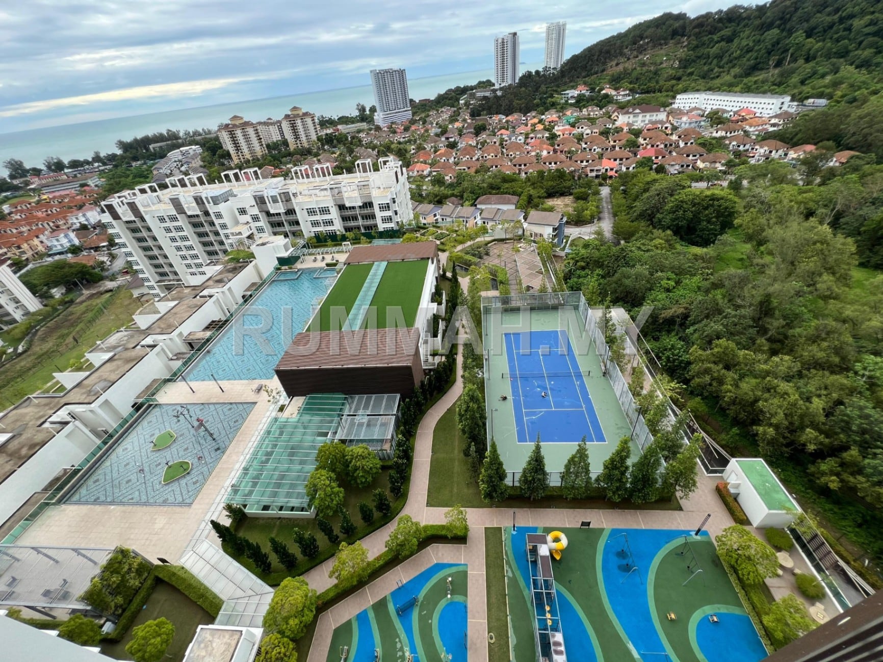 condo in Batu Ferringhi, Penang — photo 5