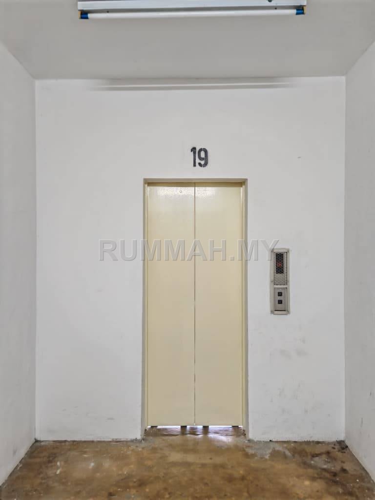 condo in Gelugor, Penang — photo 3