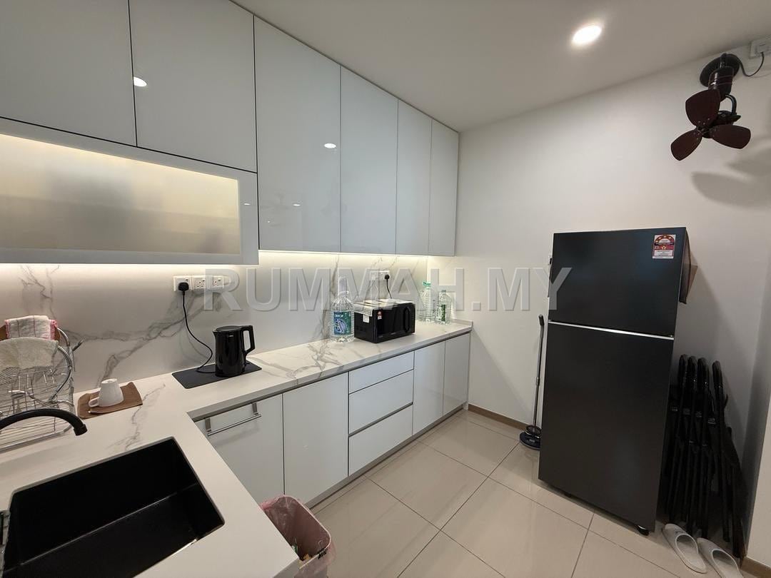 condo in Gelugor, Penang — photo 3